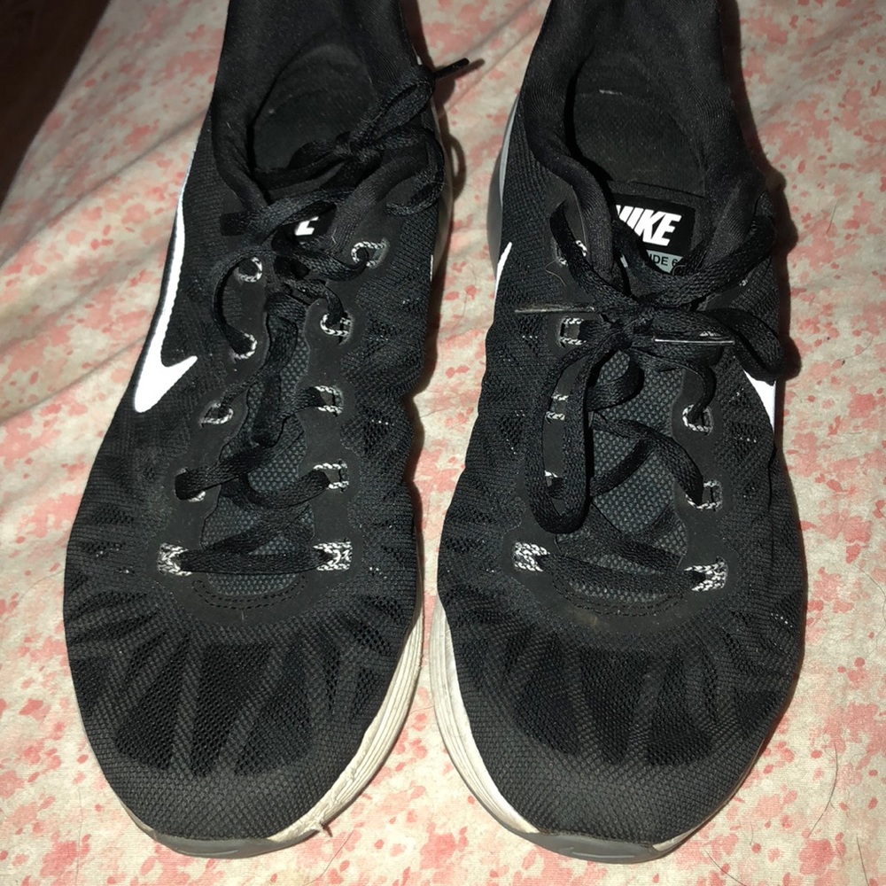 Used black and grey Nike lunarlon